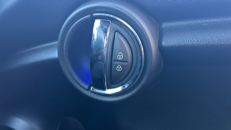 MINI Hatchback 1.5 Cooper Sport II 3dr Petrol Hatchback